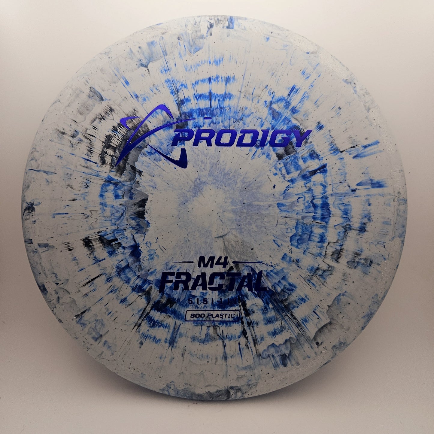 #12431 179g White 300 Fractal M4