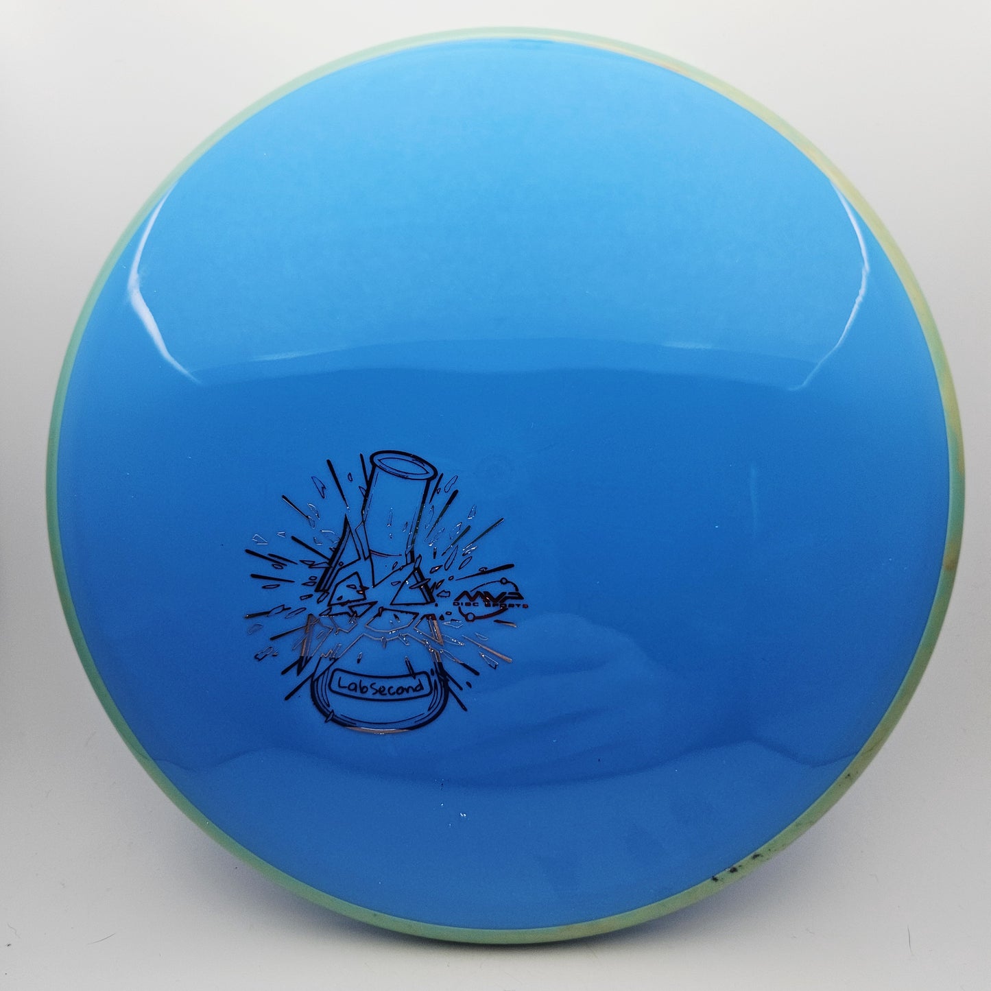 #16885 176g Blue / Green, Lab Second Neutron Paradox - Lab Second