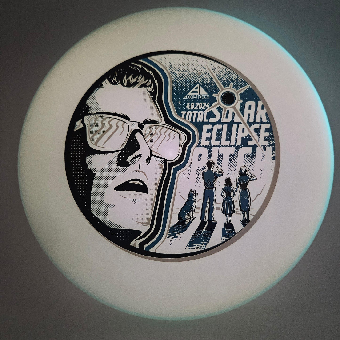 #4821 157g Glow / White / Aqua, Solar Eclipse Total Eclipse Pitch