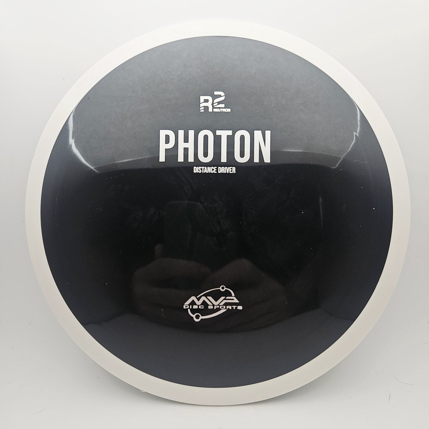 #16878 164g Black / White R2 Neutron Photon