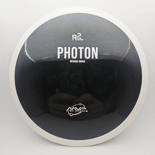 #16878 164g Black / White R2 Neutron Photon