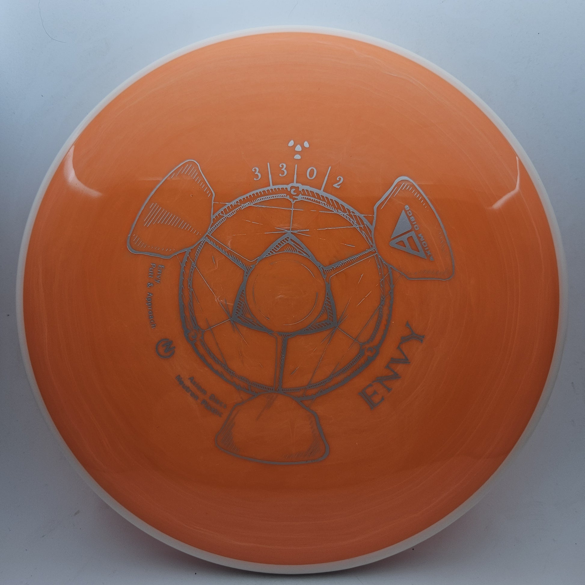 #19823 174g Orange / White Neutron Envy