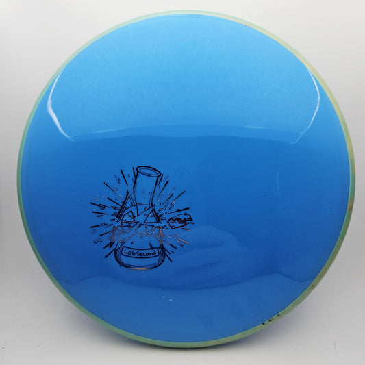 #16885 176g Blue / Green, Lab Second Neutron Paradox - Lab Second
